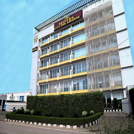 Hotel Citi Inn Grande Zirakpur Eksteriør bilde