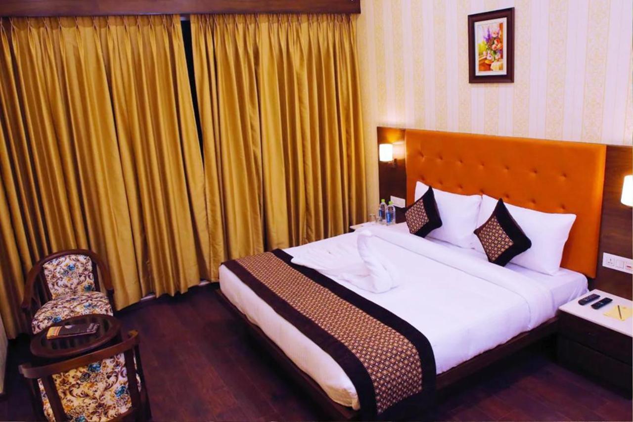 Hotel Citi Inn Grande Zirakpur Eksteriør bilde